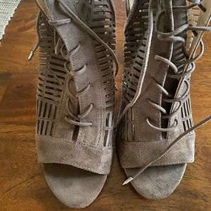 Sam Edelman lace up suede heels open toe. Great condition. Size 9.5